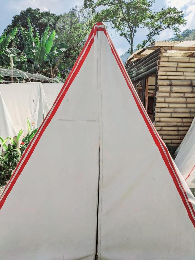 Hostel Gran Colibri Adventure Park San Pedro La Laguna Exteriér fotografie