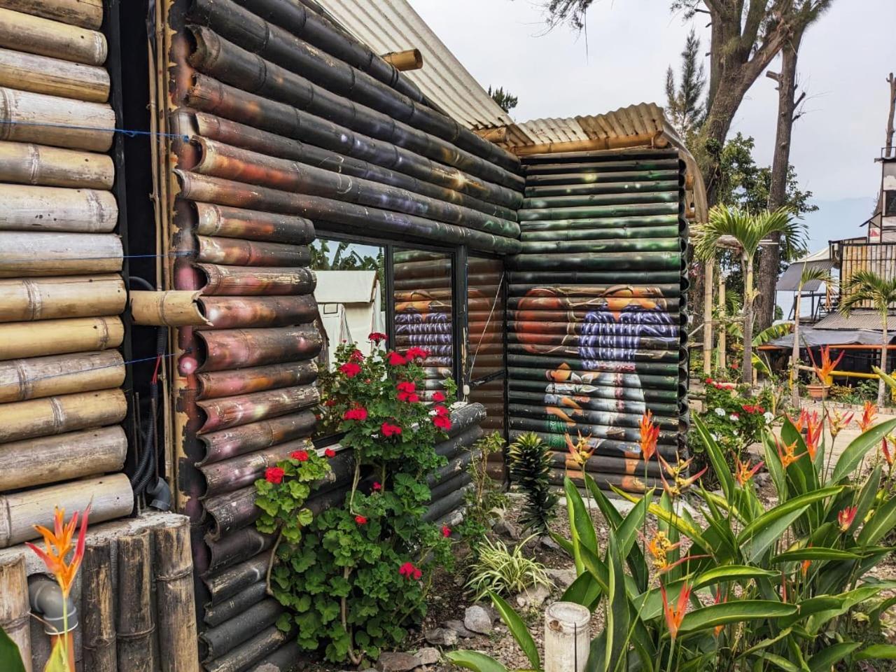 Hostel Gran Colibri Adventure Park San Pedro La Laguna Exteriér fotografie