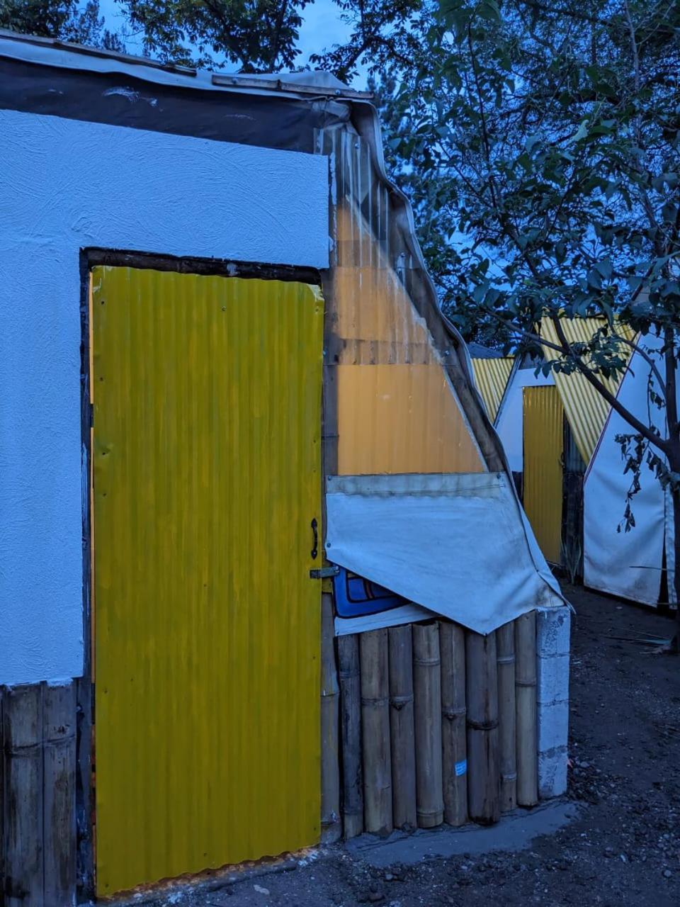 Hostel Gran Colibri Adventure Park San Pedro La Laguna Pokoj fotografie
