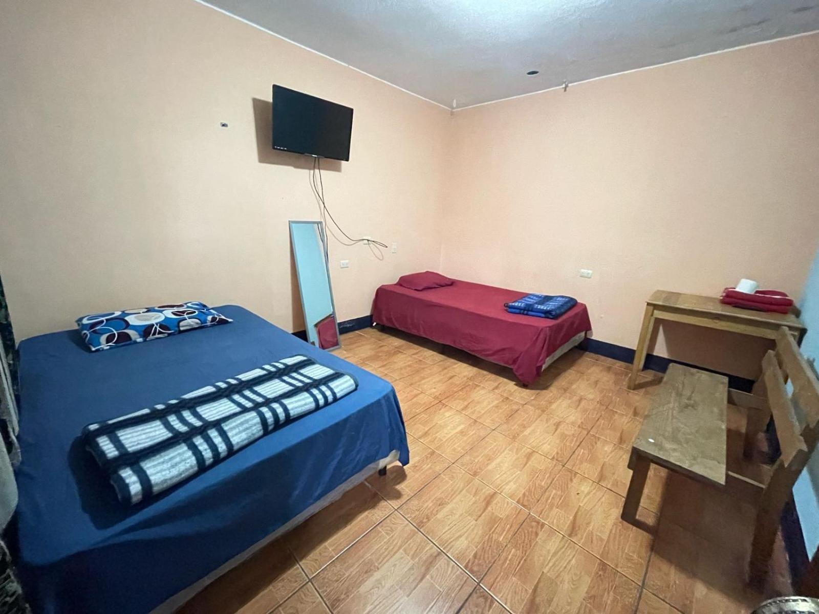 Hostel Gran Colibri Adventure Park San Pedro La Laguna Pokoj fotografie